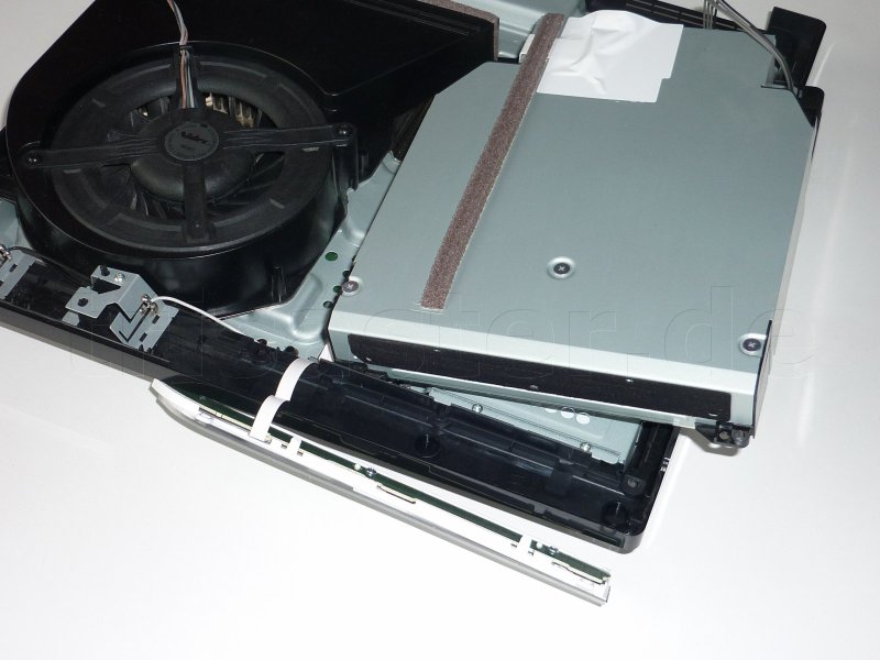 ps3_dismantle_v8_08.jpg