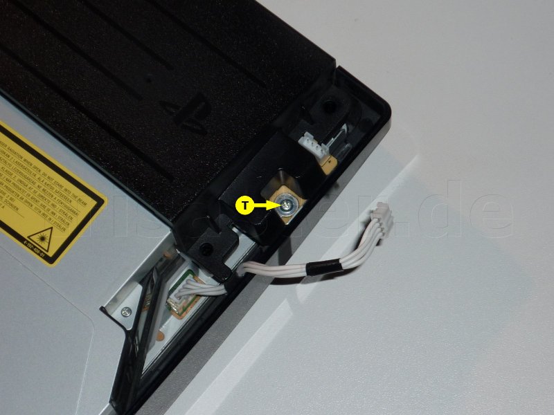 ps3_dismantle_v9_05.jpg