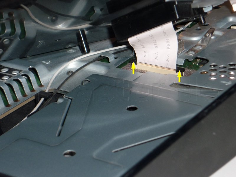ps3_dismantle_v9_08.jpg